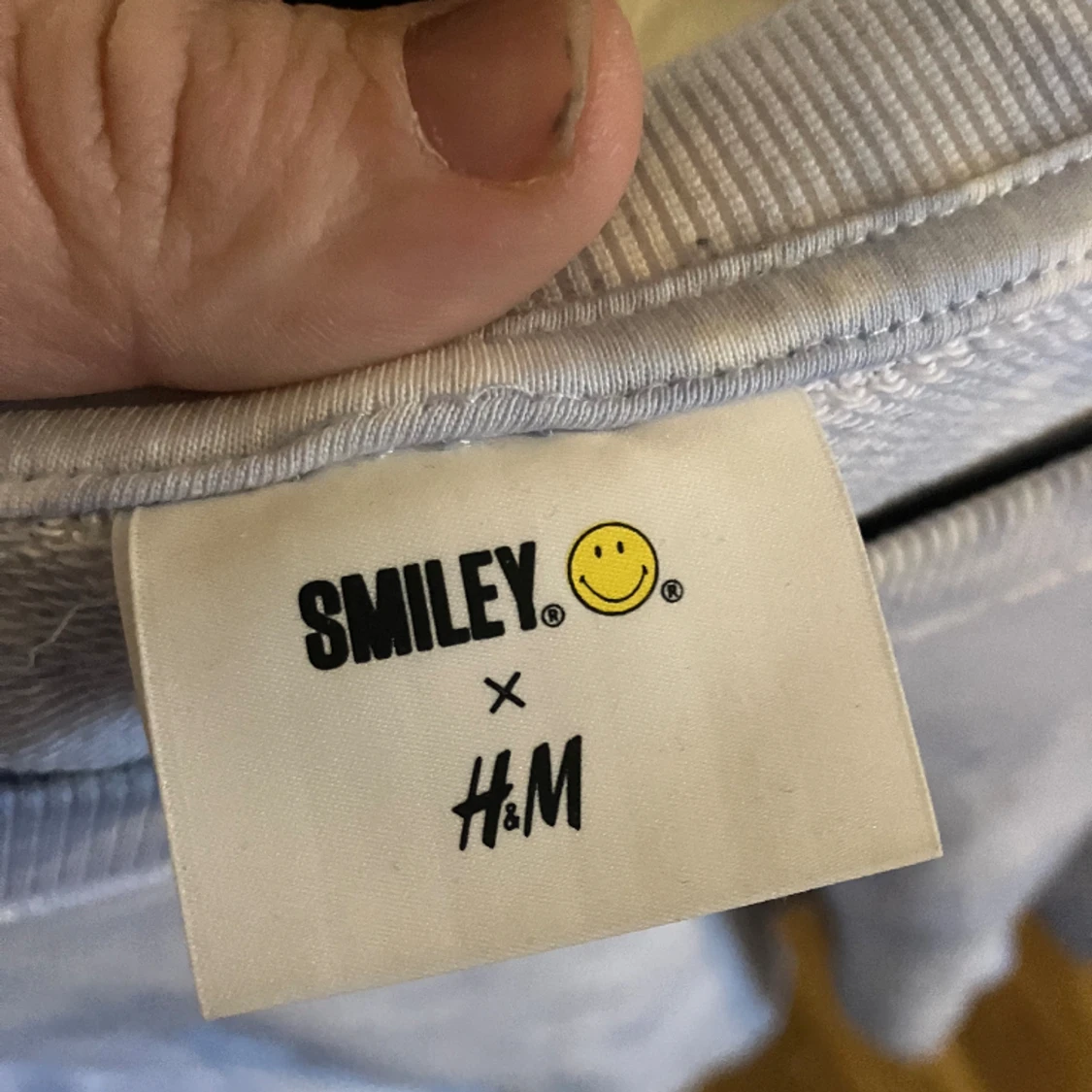 Härlig blå tröja från HM - 91