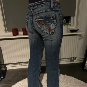 Low waist jeans  - Skit coola, dom är stretchiga. 💗💗är 166