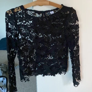 Spets tröja  - Jätte fin, toppen skick!🩷