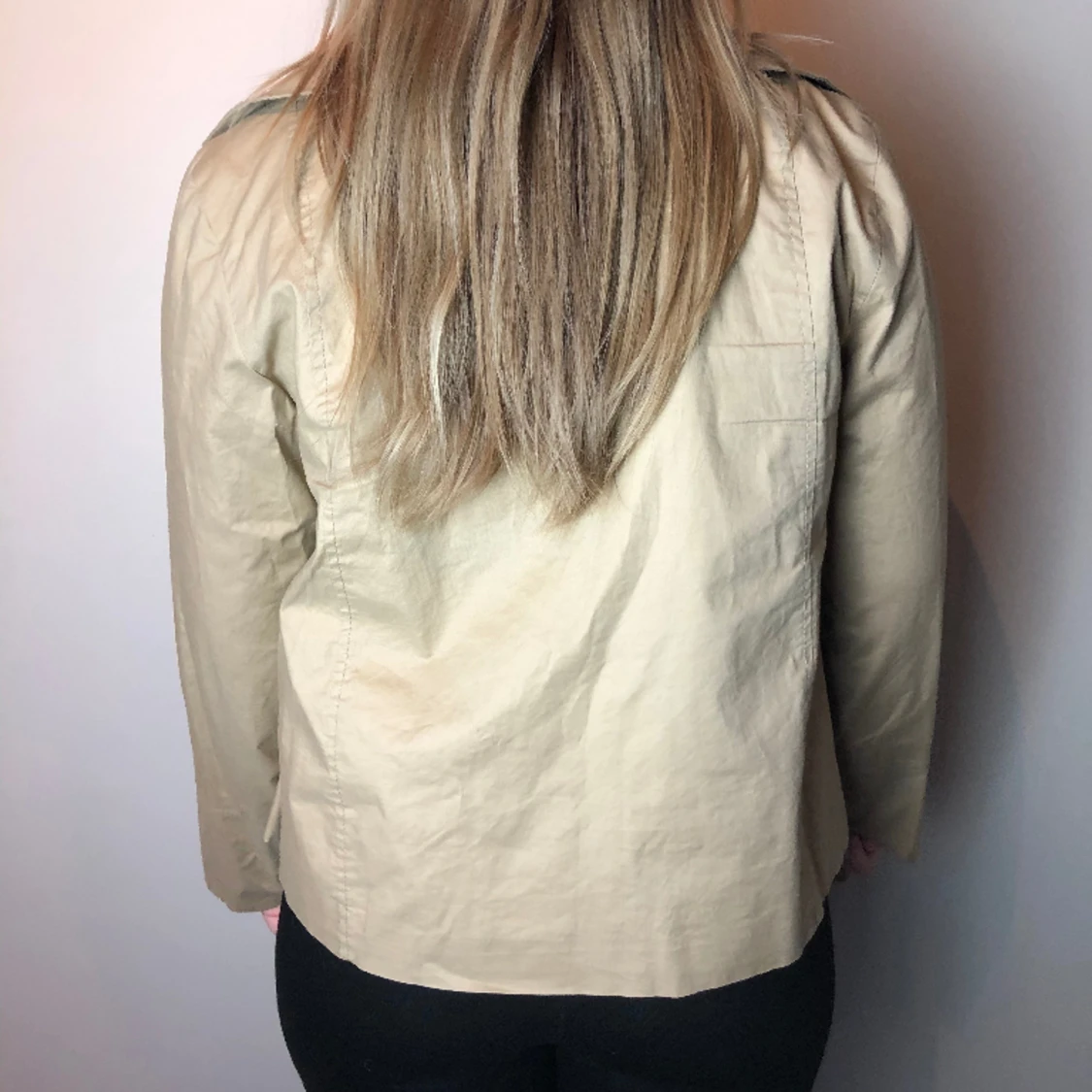 Beige trenchcoat  - 91