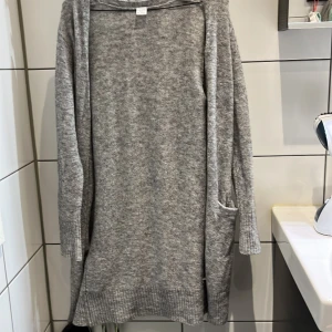  Långkofta -  Långkofta  säljes Finns och hämta i Stallarholmen eller skickas mot frakt