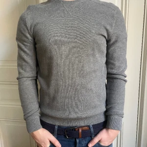 Sweatshirt Kappahl - Sweatshirt Kappahl stl S  Passar perfekt nu till våren och bra passform  Skick 9/10