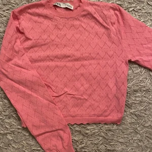 Topp - Långärmad topp från zara. Knappt använd💞