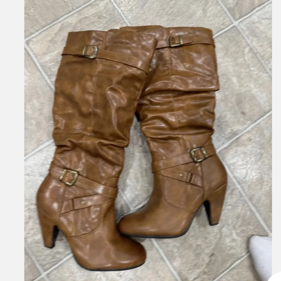 BRUNA BOOTS MED SPÄNNEN - 90