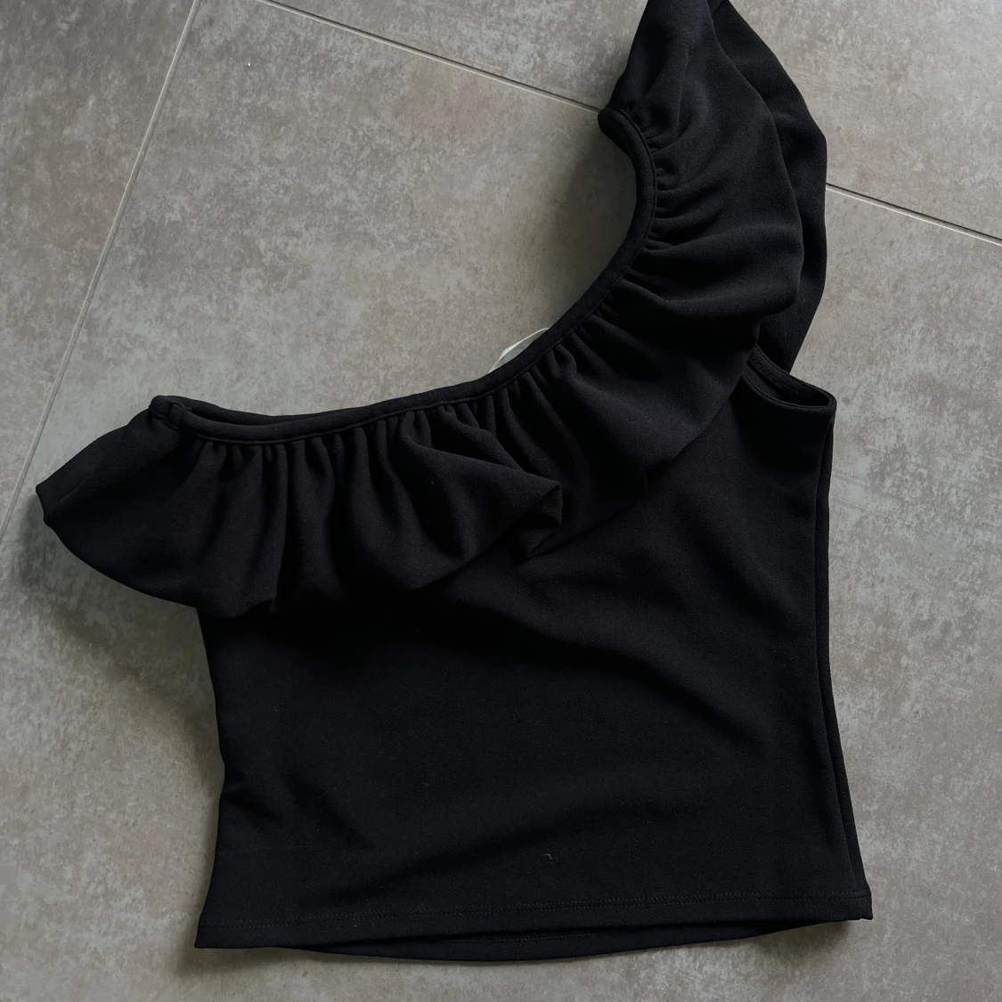 H&M svart off shouldef top strl S - 90