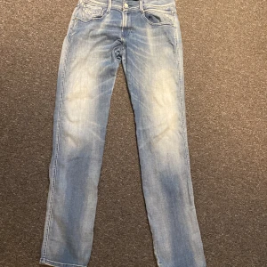 Replay jeans - Storlek 27. Jeans med stretch. Inte använda alls mycket så ett bra skick.  Replay hyperflex 