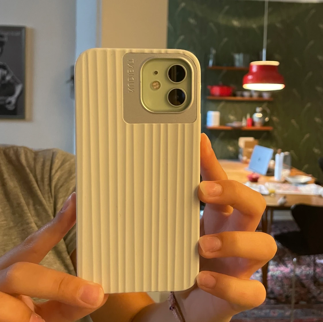 Nudient silikon mobilskal IPhone 12 / 12pro - 90