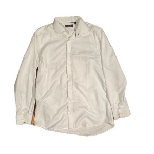 Dressman Skjorta - Mycket fint skick, passar perfekt oversize på en S/M