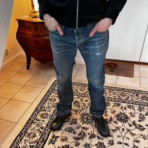 &SLIO Jeans - RIKTIGT Feta &SLIO jeans! SJUKT bra fade, Med en bra passform!👖 TITTA MIN SIDA SÅ DU INTE MISSAR NÅGOT ÄNNU FETARE!🍾💶Kom dm ifall du har några frågor!🙋‍♂️