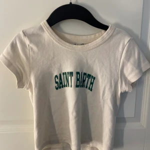 Brandy Melville tröja 💓 - Jätte söt tröja från Brandy. Inte använd mycket. 