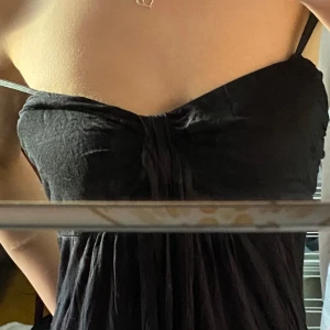 Långklänning  - Hej säljer min lång klänning för den inte kommer till användning hör av dig vid frågor💕🌸😊