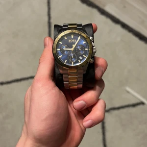 Hugo boss klocka - Boss klocka, mycket fint skick med batteri som nyligen bytts. 