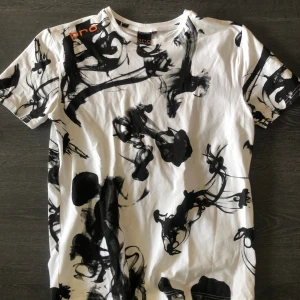 T-shirt bluewear strl L - Sparsamt använd 