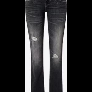 Nya ltb jeans - I princip helt nya ltb jeans. Använda men inget slitage och de är i nyskick. Används inte längre av mig så säljer dem istället. W31 L30