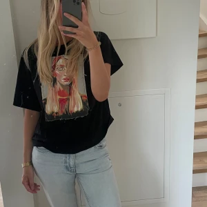 Tshirt - Tshirt från zara med tryck! Köp för 130kr strl m