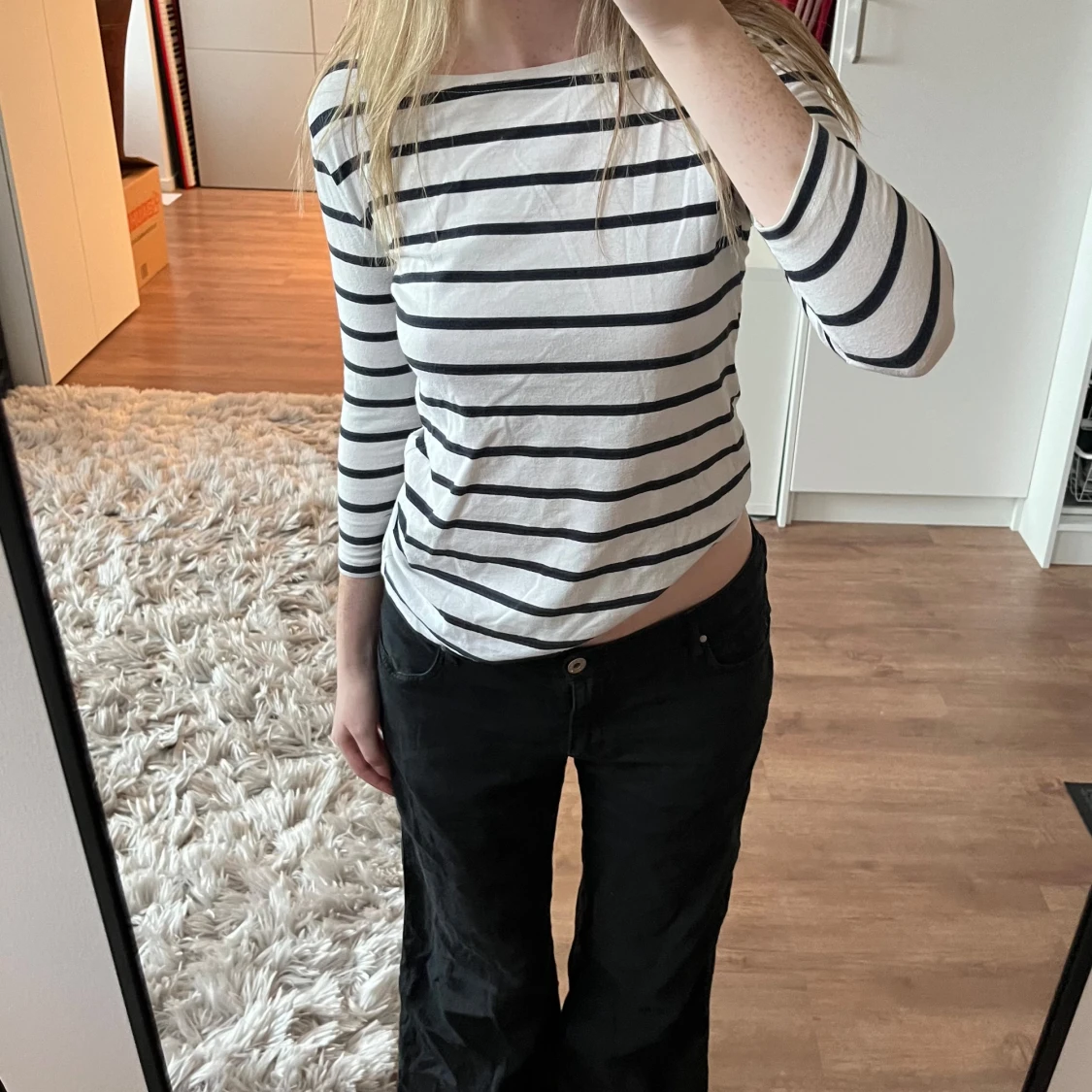 En vit & en blå tröja