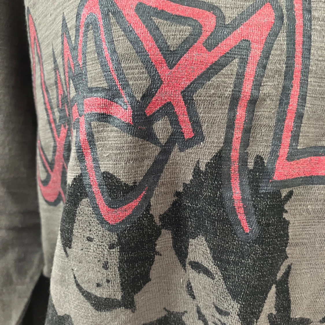 Helt ny tröja med motiv och glitter - 90