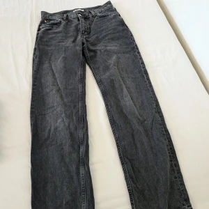 Byxor strl.34 - Fina jeans storlek 34. Fin skick. Inga fläckar.