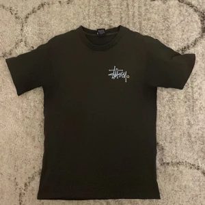 Stussy T-shirt  - Vintage Stussy T-shirt  Storlek: S