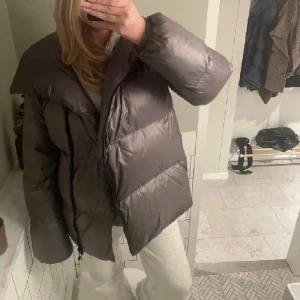 Masimodutti jacka  - Säljer denna sjukt snygga jacka. Köpt för 2000kr men säljer för 1200! Inga defekter. 