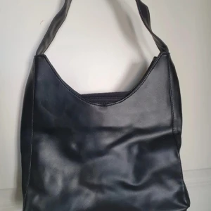 Handväska  - Gullig handväska i fint skick 