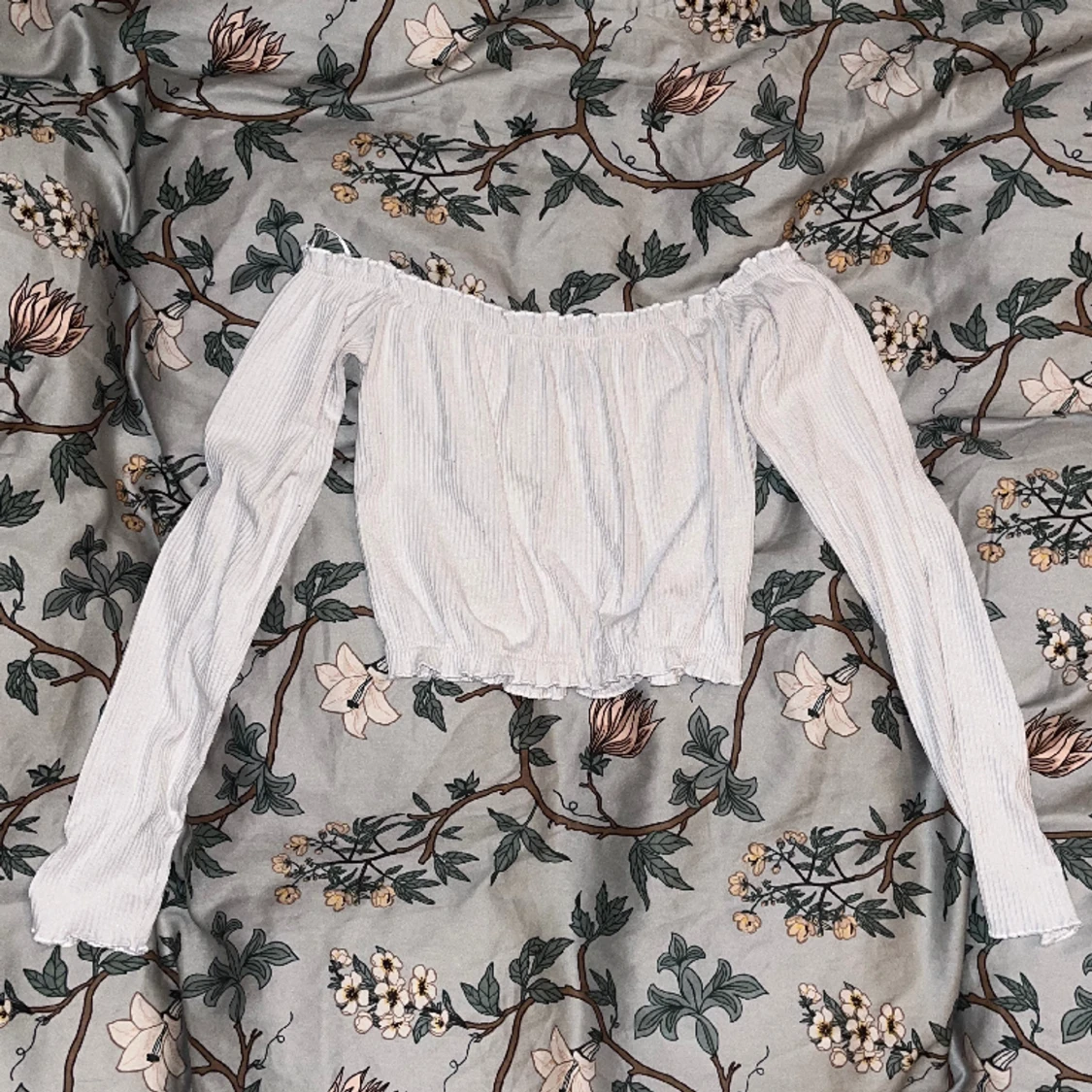 Off shoulder vit långärmad topp 💞