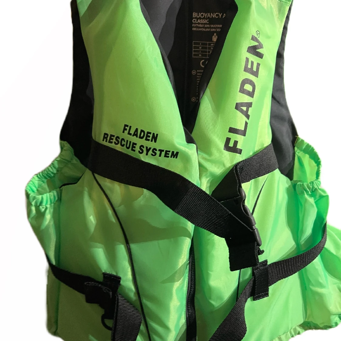FLYTVÄST FLADEN RESCUE CENTER