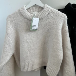 Käyttämätön neule - Uusi ja käyttämätön ihana neule!! 