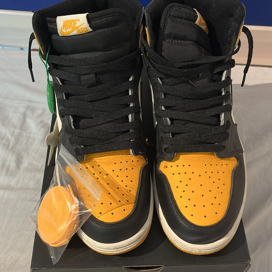 Jordan 1 Taxi - 90