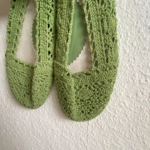 Gröna ballerina i spets  - Gröna spetsballerina för sommaren i storlek 37