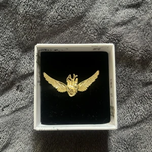 Ioaku ring - Jätte fin ring från ioaku knappt använd💞 Nypris 600 