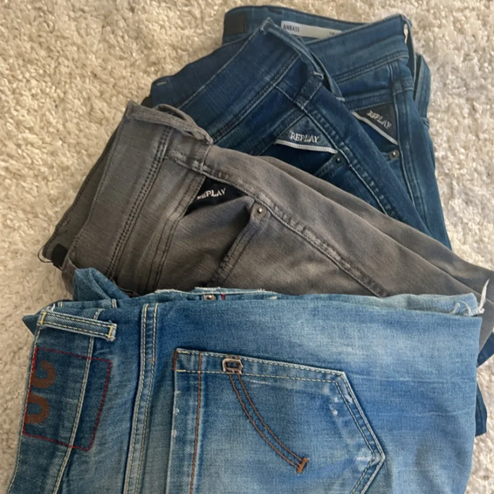 Intressekoll på dessa jeans. Kontakt om ni är intresserade av npt par eller vill ha fler bilder!. Jeans & Byxor.