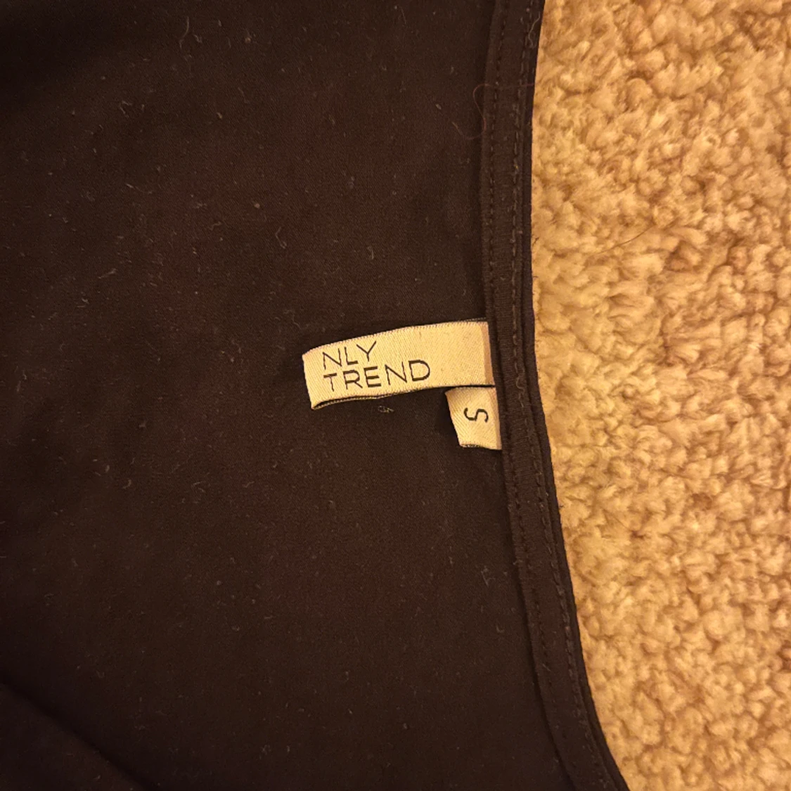 Tight långärmad tröja  - 91