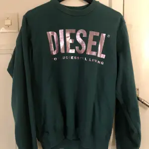 Diesel tröja, kan gå ner i pris vid snabb affär.