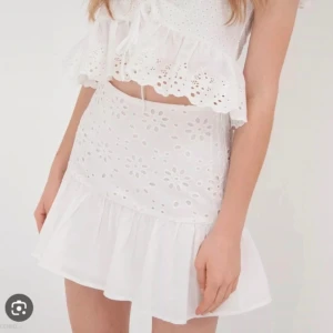 Sinsay kjol - Kjol från Sinsay som är i jättefint skick. Supersöt!