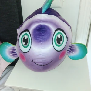 Gosedjur  - Jättestor fisk, mjuk och gosig