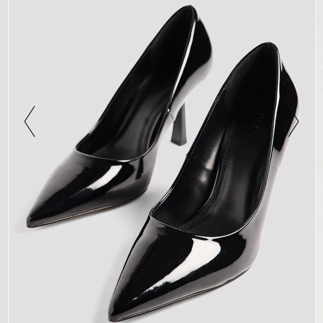 Spetsiga pumps NAKD - 90