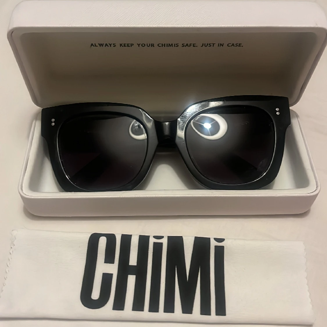 CHIMI solglasögon
