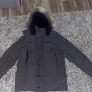 Canada Goose Wyndham Grå - bra skick, medium 