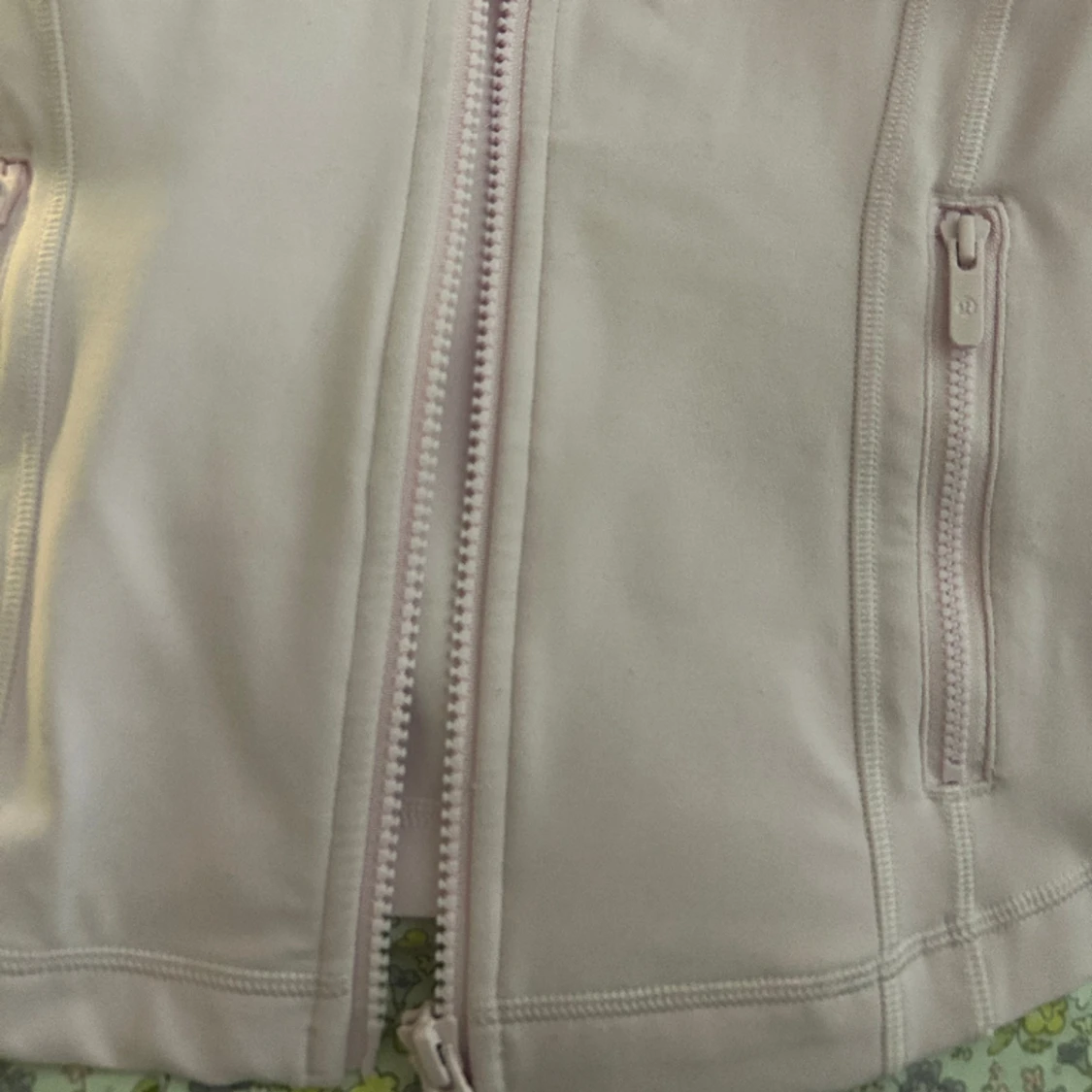 Rosa Lululemon jacka - 91