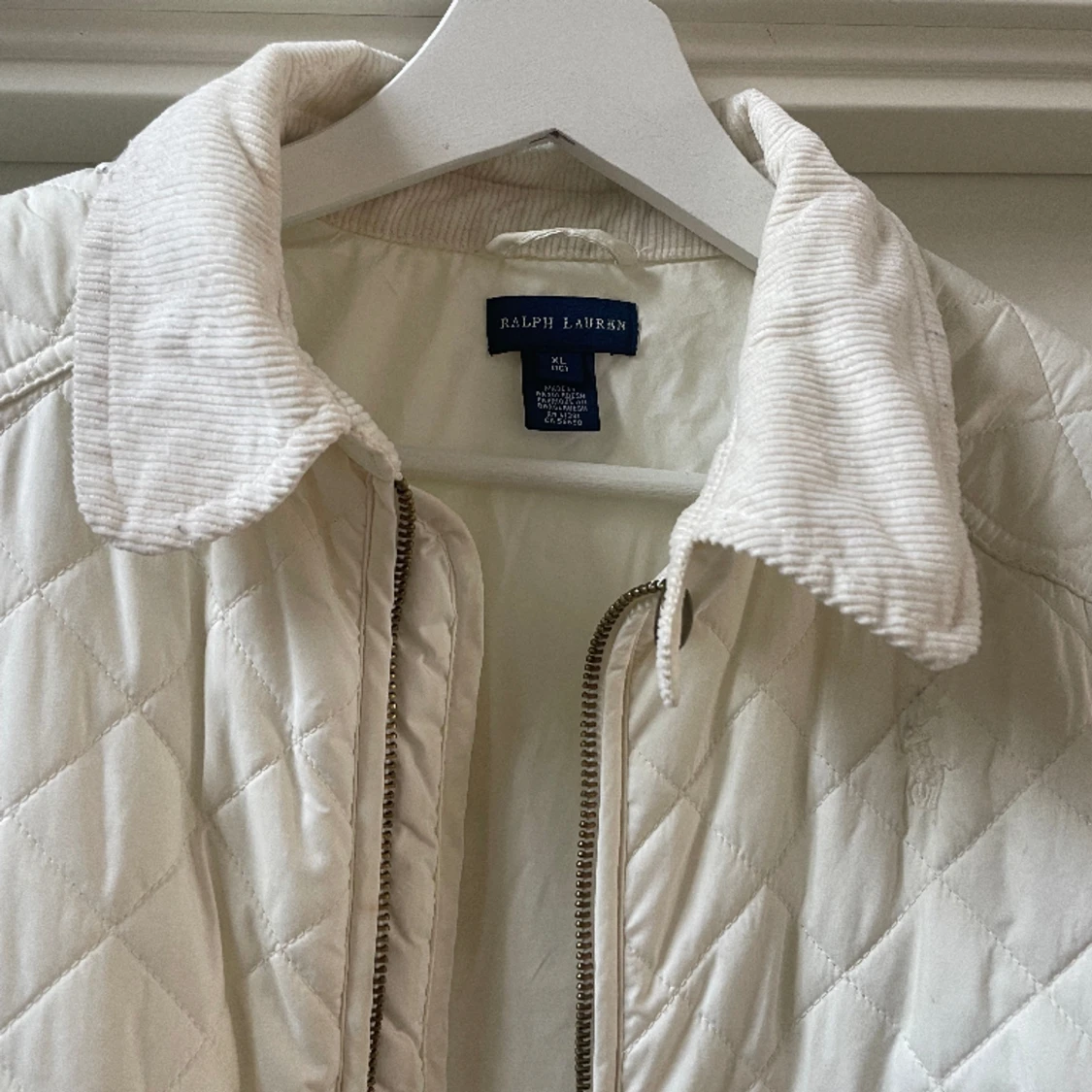 Vit Ralph lauren jacka  - 90