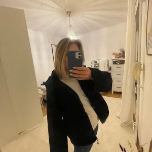 HM TEDDY JACKA - galet snygg Teddy jacka som är slutsåld!! 