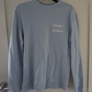 Ljusblå tröja  - Ljusblå tröja storlek xs från hm. 