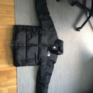 The North face jacka - Säljer min North face jacka då den tyvärr blivit för liten för mig skicket ligger på 8/10
