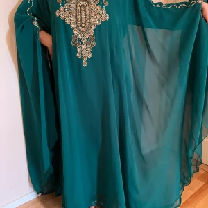 Fin abaya  - Helt ny