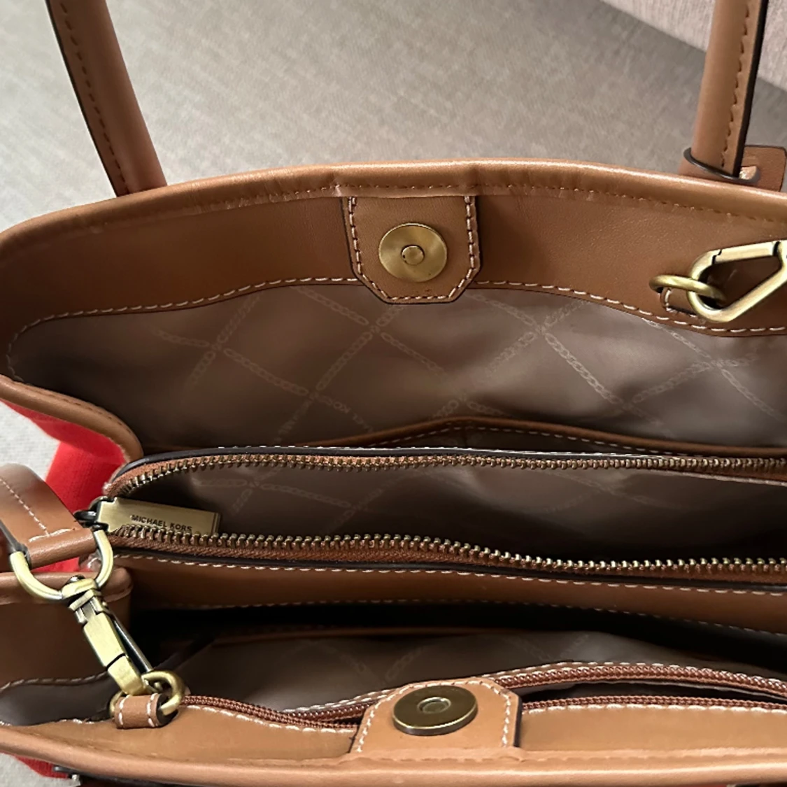 Michael Kors - Orange väska - 90