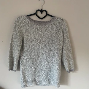 Trekvartsärmad tröja - Så fin stickad trekvartsärmad tröja!! Bra skick💕💕