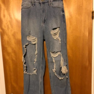 Nya Hollister jeans  - Nya med lappar  St 3R- 33cm (x2)- w26 L 31 (xs-s) 