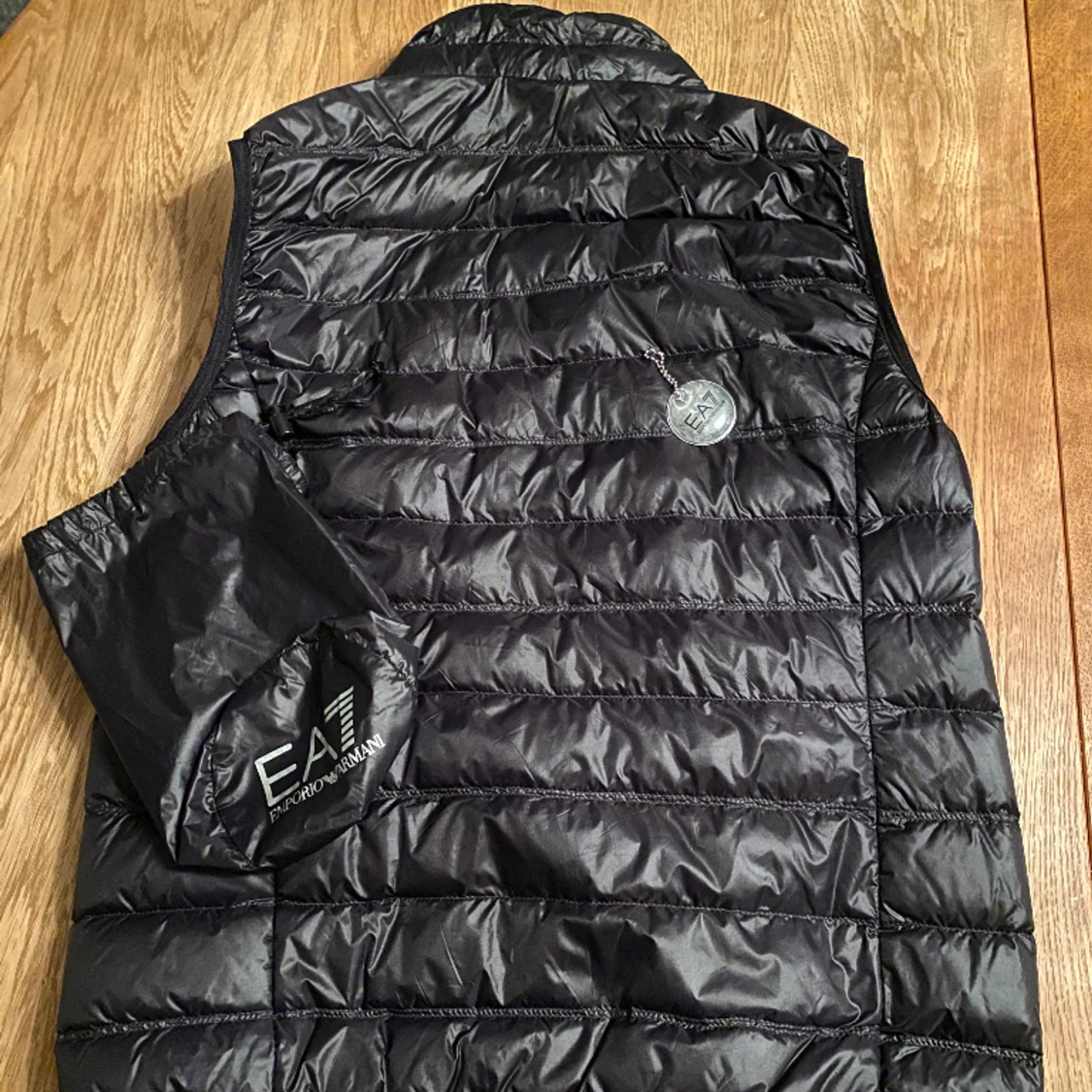 EA7 (Emporio Armani) väst  - 90