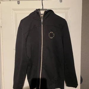 Hugo boss  - Hugo boss hoodie Nästan helt ny 